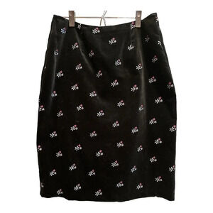 Hanna Andersson Velvet Skirt‎ w/Embroidered Flowers
